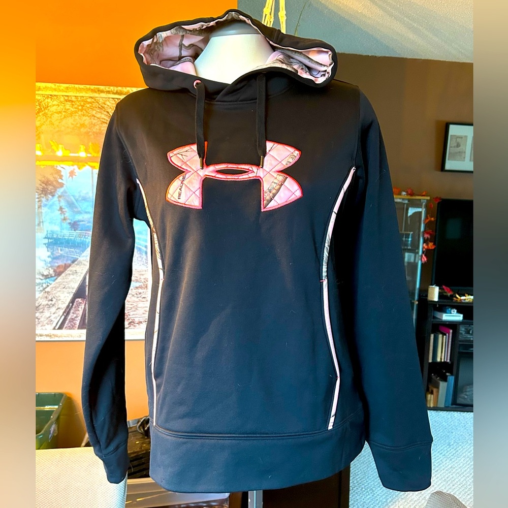 Under armor/real tree black/pink camo hoodie